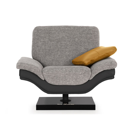 Kabir Ibi Armchair